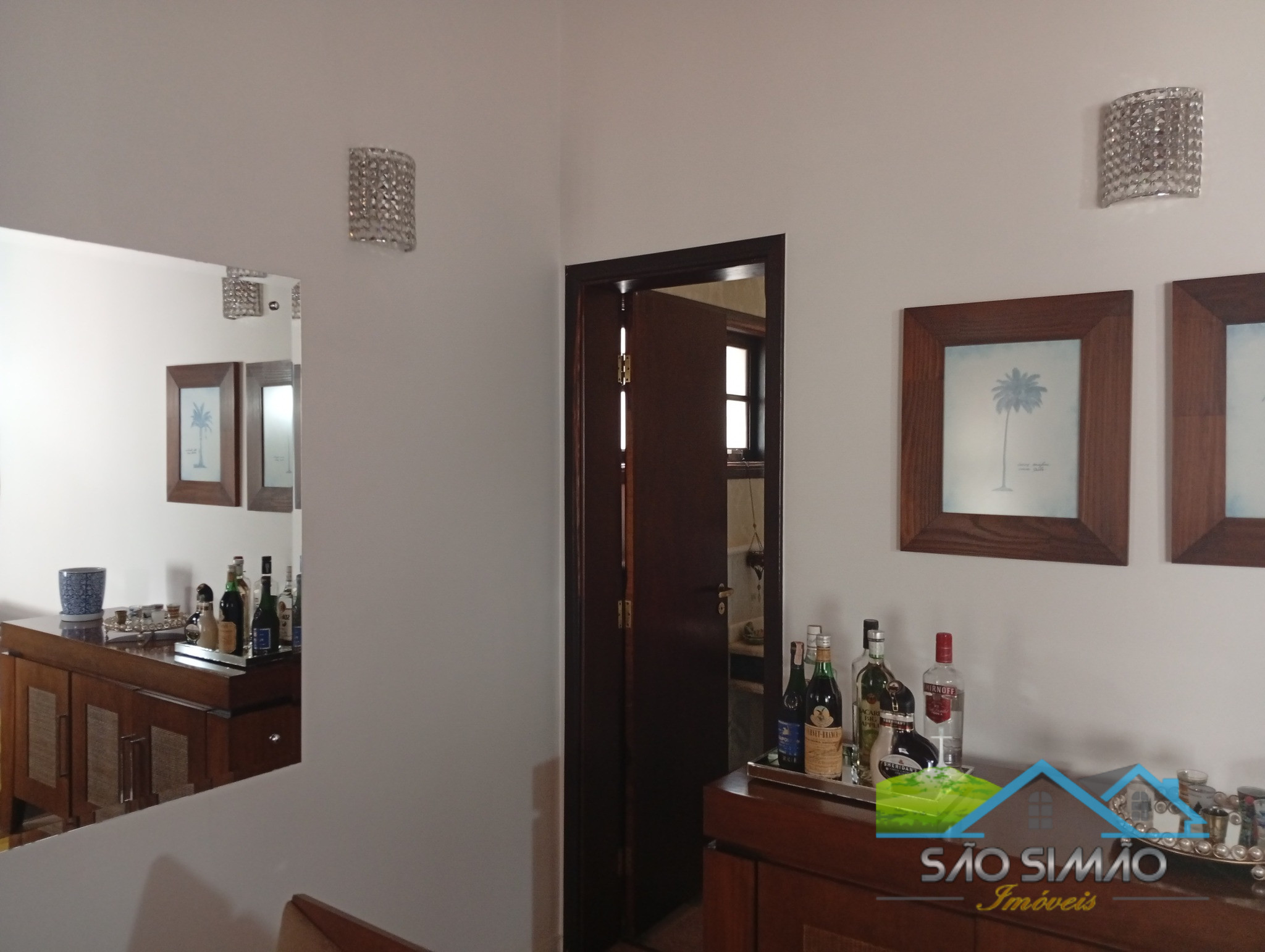 Casa a venda em São Simão SP, com piscina e fino acabamento