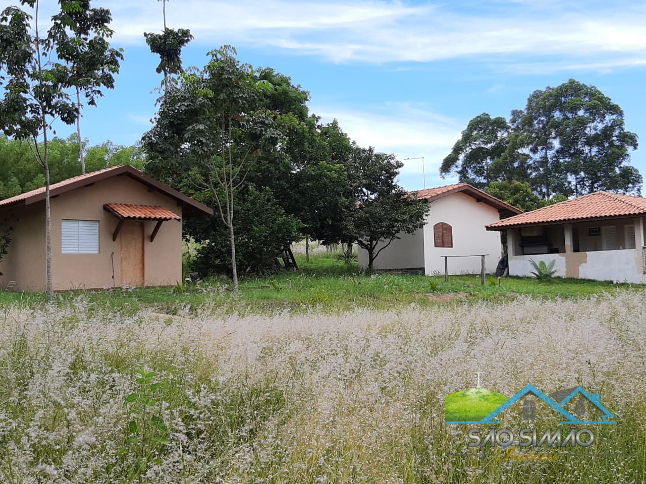 Sítio cinematográfico a venda em Tambaú SP